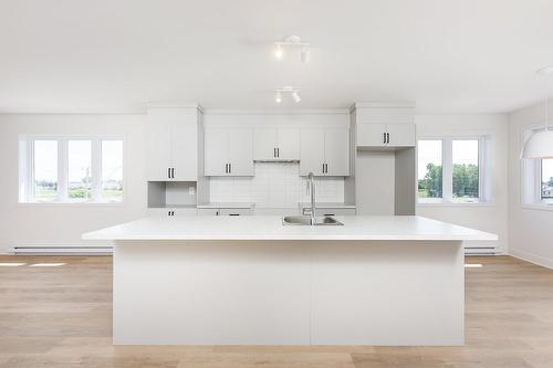 Kitchen - 203-162 Rue Notre-Dame, Salaberry-De-Valleyfield, QC - Indoor Photo Showing Kitchen