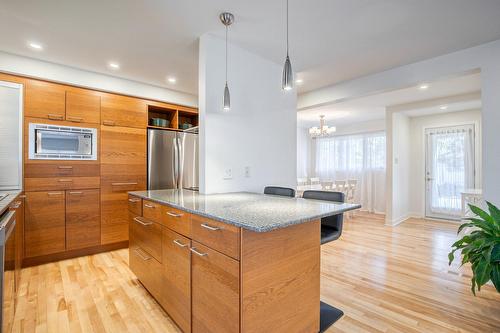 Kitchen - 7 Rue Jean-Cadieux, Boucherville, QC - Indoor Photo Showing Kitchen With Upgraded Kitchen