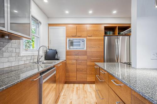 Kitchen - 7 Rue Jean-Cadieux, Boucherville, QC - Indoor Photo Showing Kitchen With Upgraded Kitchen