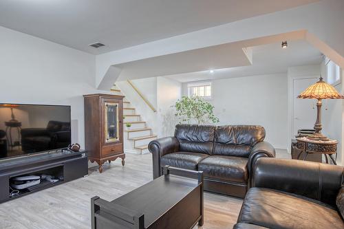 Family room - 7 Rue Jean-Cadieux, Boucherville, QC - Indoor Photo Showing Living Room