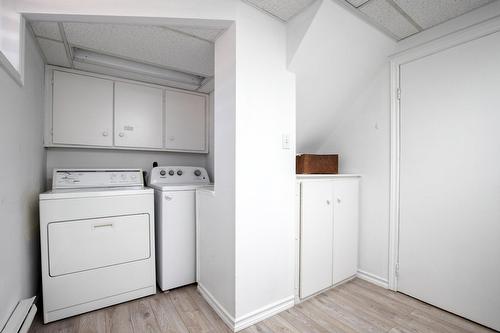Laundry room - 7 Rue Jean-Cadieux, Boucherville, QC - Indoor Photo Showing Laundry Room