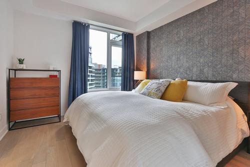 Chambre à coucher principale - 714-700 Rue Des Éclaircies, Brossard, QC - Indoor Photo Showing Bedroom