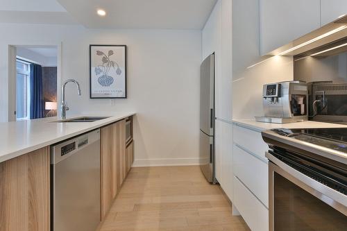 Cuisine - 714-700 Rue Des Éclaircies, Brossard, QC - Indoor Photo Showing Kitchen