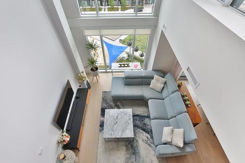 Salon - 714-700 Rue Des Éclaircies, Brossard, QC - Indoor Photo Showing Other Room