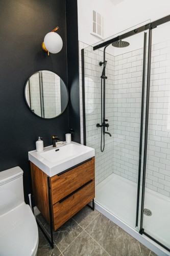 Dwelling - 1015  - 1023 Rue St-Jean, Québec (La Cité-Limoilou), QC - Indoor Photo Showing Bathroom