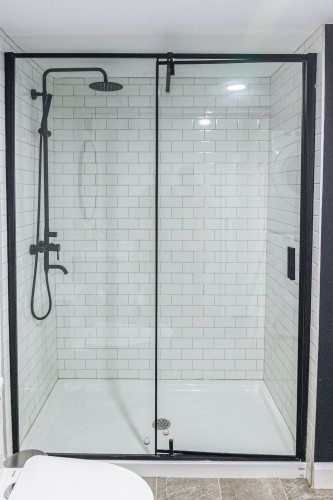 Dwelling - 1015  - 1023 Rue St-Jean, Québec (La Cité-Limoilou), QC - Indoor Photo Showing Bathroom