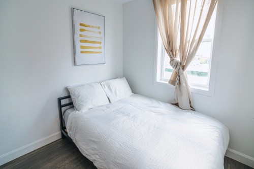 Dwelling - 1015  - 1023 Rue St-Jean, Québec (La Cité-Limoilou), QC - Indoor Photo Showing Bedroom