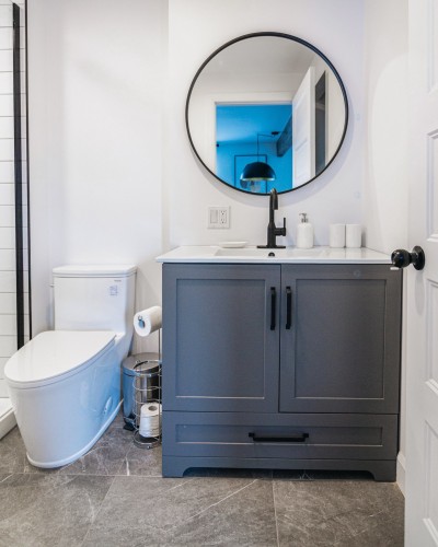 Dwelling - 1015  - 1023 Rue St-Jean, Québec (La Cité-Limoilou), QC - Indoor Photo Showing Bathroom