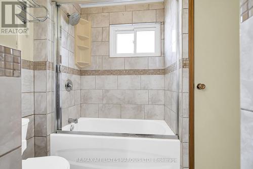 116 Lottie Avenue, Cornwall, ON - Indoor Photo Showing Bathroom
