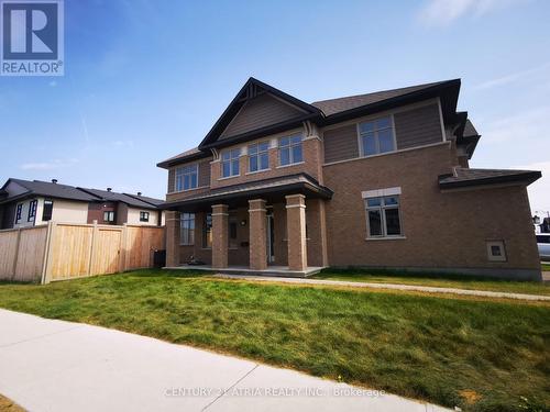 534 TRIANGLE STREET  Ottawa, ON K2S 1E7