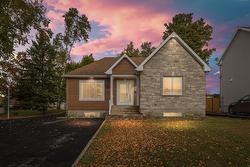 523 Av. de Castillon  Québec (Beauport), QC G1B 0K8