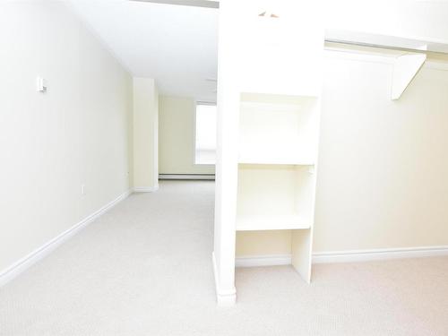 105 40 Regency Park Drive, Halifax, NS 