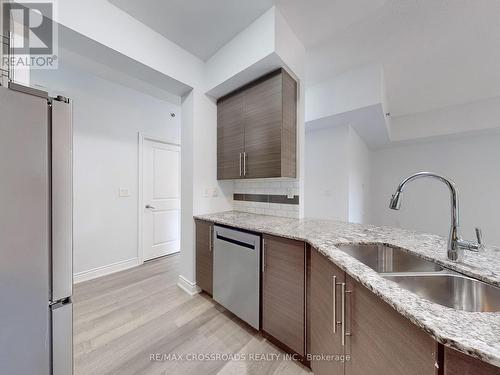 103 - 760 Sheppard Avenue W, Toronto, ON - Indoor Photo Showing Kitchen With Double Sink