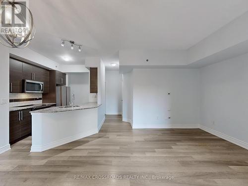 103 - 760 Sheppard Avenue W, Toronto, ON - Indoor Photo Showing Kitchen
