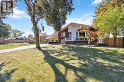 961 Ennisclaire DRIVE  Sarnia, ON N7V 3G8