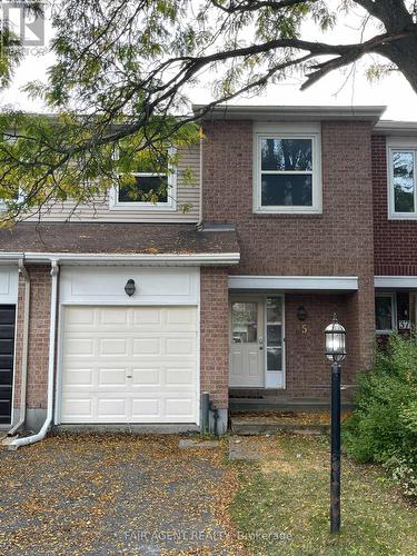 35 WILLWOOD CRESCENT  Ottawa, ON K2J 4B2