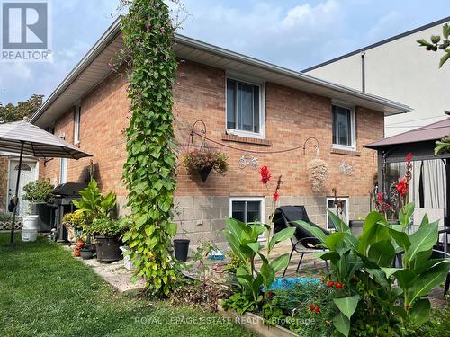 3985 Bloor Street W, Toronto, ON 