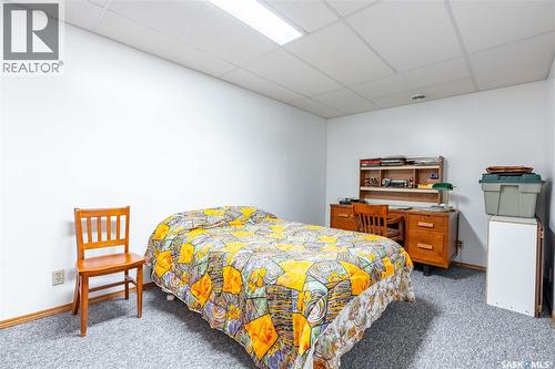 109 1St Avenue E, Gravelbourg, SK - Indoor Photo Showing Bedroom