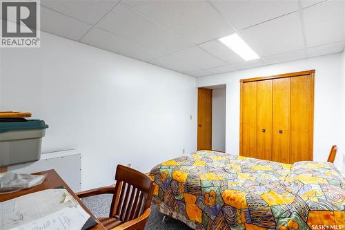 109 1St Avenue E, Gravelbourg, SK - Indoor Photo Showing Bedroom