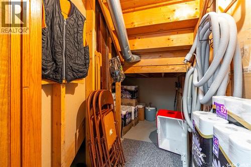 109 1St Avenue E, Gravelbourg, SK - Indoor