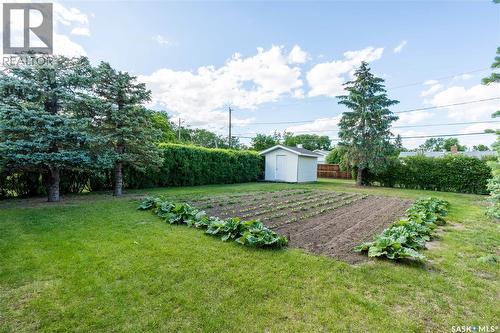 109 1St Avenue E, Gravelbourg, SK - Outdoor