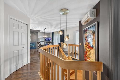 Corridor - 208 Rue Des Cerfs, Farnham, QC - Indoor Photo Showing Other Room