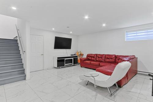 Family room - 73 Av. Des Tilleuls, Salaberry-De-Valleyfield, QC - Indoor
