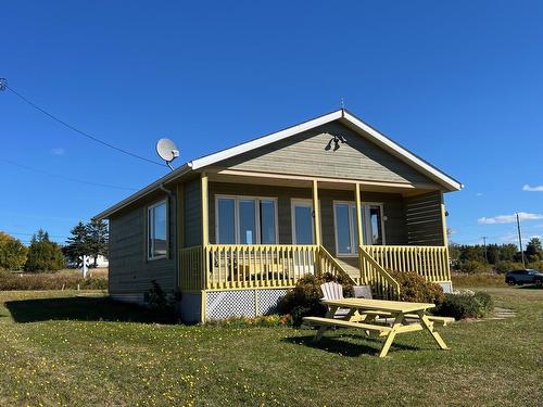 Frontage - 200 Boul. Perron E., Caplan, QC - Outdoor With Deck Patio Veranda