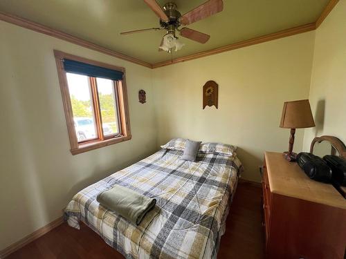 Bedroom - 200 Boul. Perron E., Caplan, QC - Indoor Photo Showing Bedroom