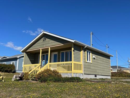 Frontage - 200 Boul. Perron E., Caplan, QC - Outdoor With Deck Patio Veranda