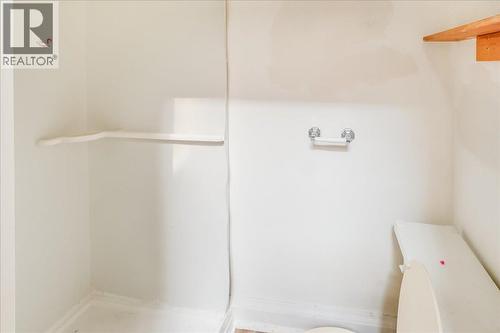 156 Haig Street Street, Warfield, BC - Indoor Photo Showing Bathroom