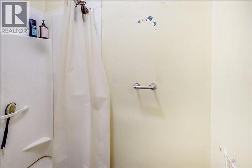 156 Haig Street Street, Warfield, BC - Indoor Photo Showing Bathroom