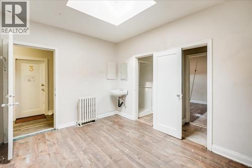 156 Haig Street Street, Warfield, BC - Indoor Photo Showing Other Room