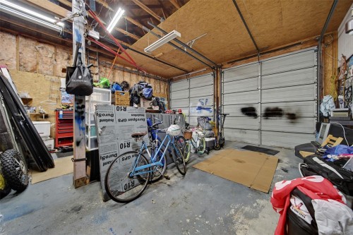 5886 Broadway Rd, Nanaimo, BC 