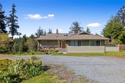 7496 Clark Cres  Lantzville, BC V0R 2H0