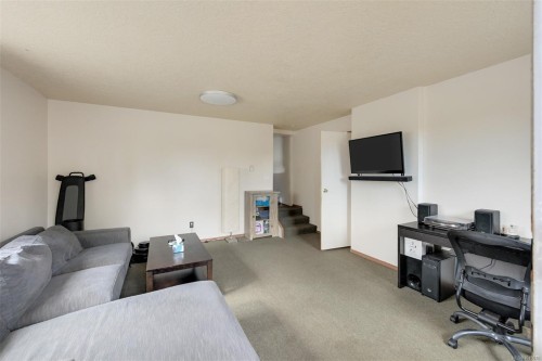 3883 Douglas St, Saanich, BC 