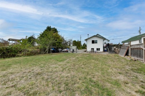 3883 Douglas St, Saanich, BC 