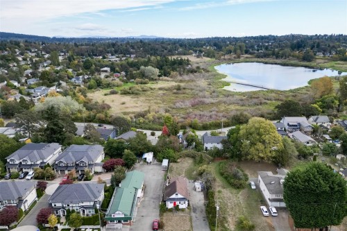 3883 Douglas St, Saanich, BC 