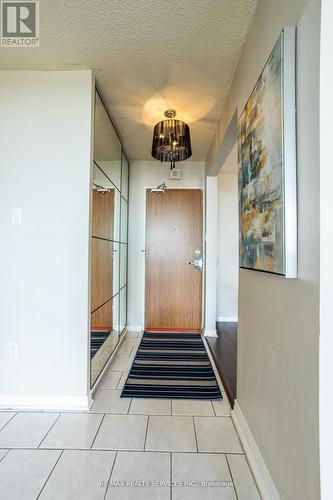 1501 - 20 MISSISSAUGA VALLEY BOULEVARD  Mississauga, ON L5A 3S1