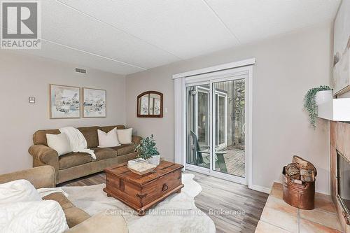 24 - 409 Mariners Way, Collingwood, ON - Indoor Photo Showing Living Room