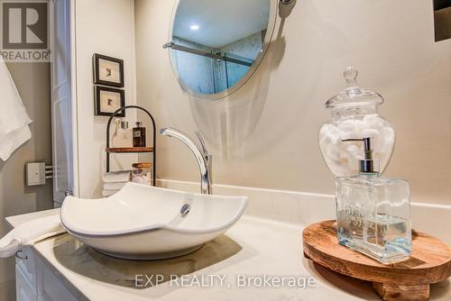 41 - 54 Blue Springs Drive, Waterloo, ON - Indoor Photo Showing Bathroom