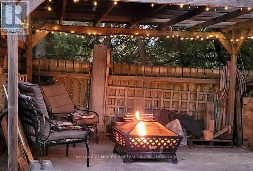 91 Pine Avenue, Dysart Et Al (Dysart), ON - Outdoor With Deck Patio Veranda