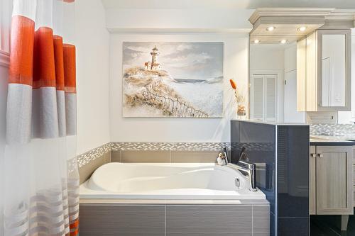 Salle de bains - 800 Rue Du Centenaire, Farnham, QC - Indoor Photo Showing Bathroom