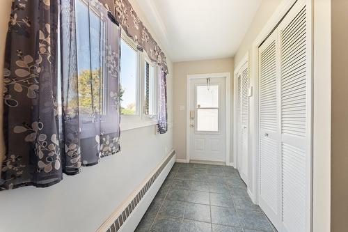 Hall - 800 Rue Du Centenaire, Farnham, QC - Indoor Photo Showing Other Room