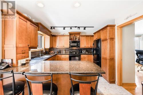 341 Moonrock Avenue, Sudbury, ON - Indoor Photo Showing Kitchen With Double Sink