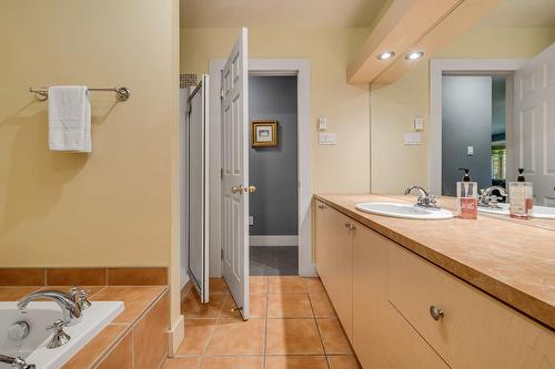 Salle de bains - 37 Ch. Des Skieurs, Stoneham-Et-Tewkesbury, QC - Indoor Photo Showing Bathroom