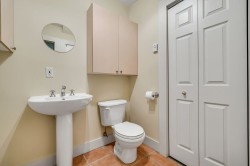 Powder room - 