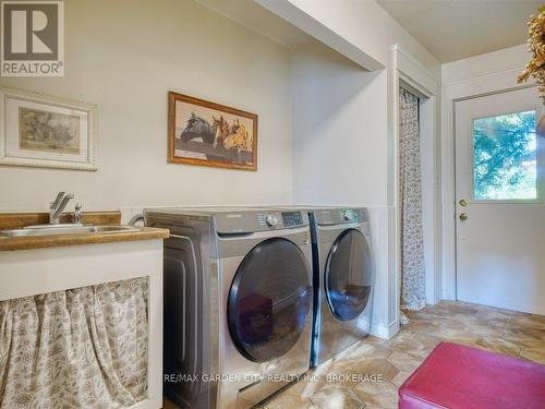 503 Metler Road, Pelham (North Pelham), ON - Indoor Photo Showing Laundry Room