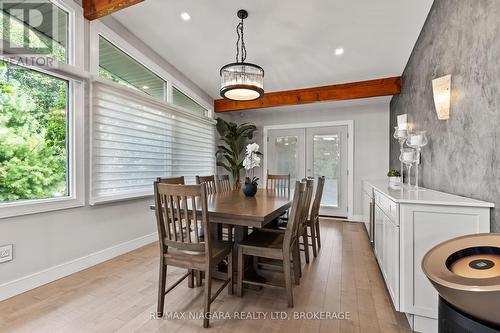 2 Mallette Crescent, Niagara-On-The-Lake (St. Davids), ON - Indoor Photo Showing Dining Room