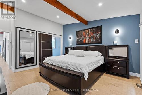 2 Mallette Crescent, Niagara-On-The-Lake (St. Davids), ON - Indoor Photo Showing Bedroom